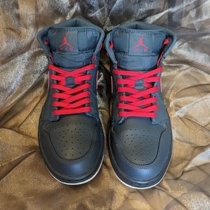 Nike Air Jordan 1 anthracite and gym red